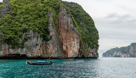 Explore Phi Phi’s safe tropical landscapes with confidence